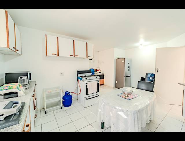 4 BEDROOM HOUSE FOR SALE IN GREENWOOD PARK
